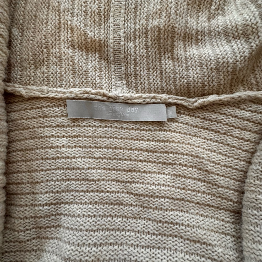 Beige Long Ruffle-Sleeve Cardigan – Size L - Picture 6 of 6